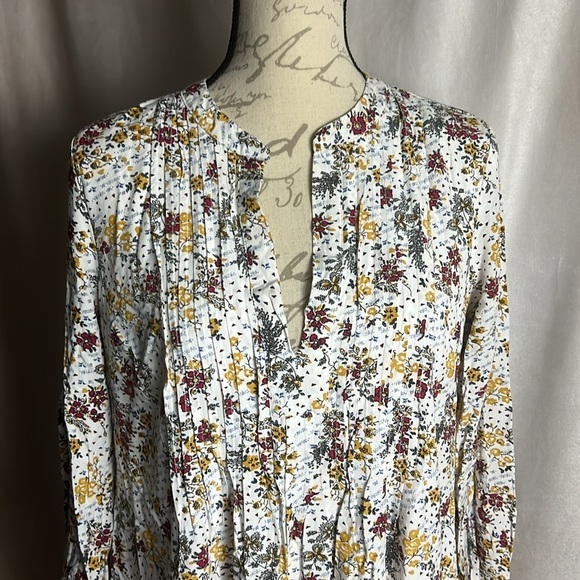 Old Navy Womens Dress Medium White Flower Flowy Boho Cottagecore Vacation Office - Picture 2 of 6